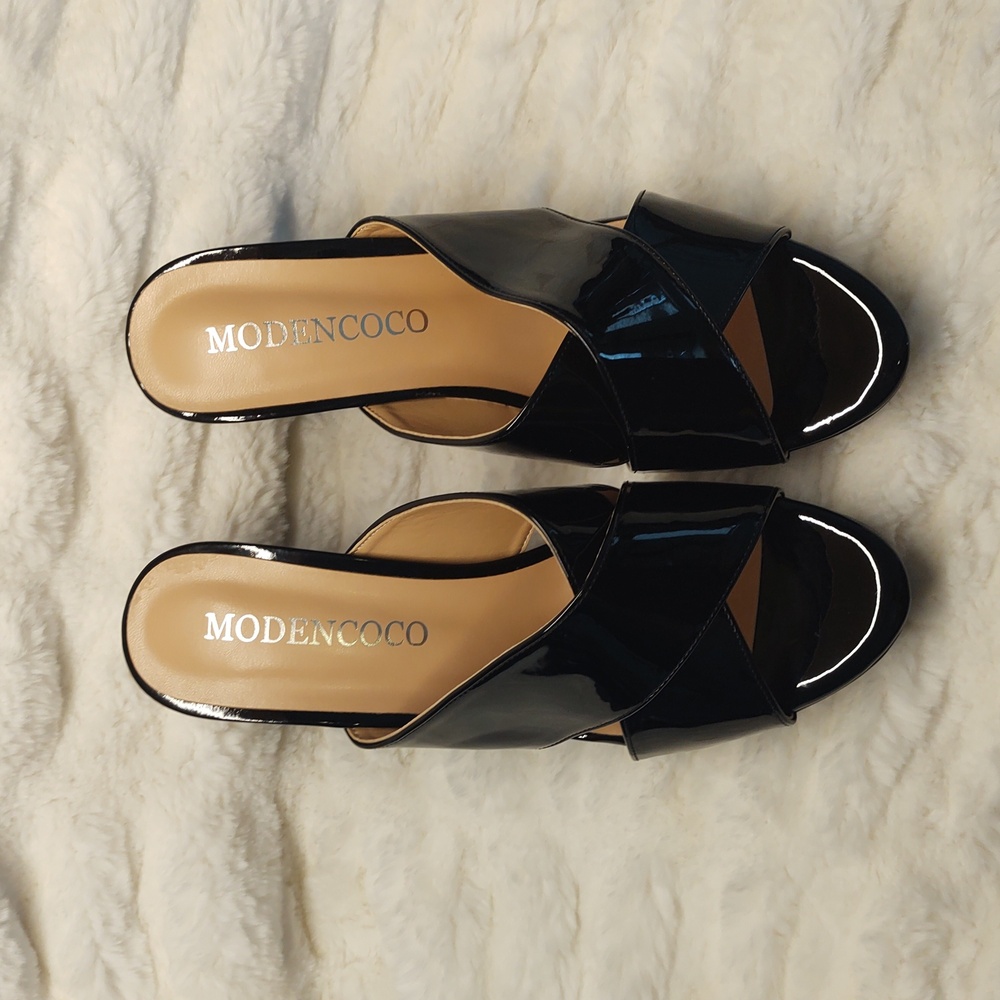 SALE!🔥 NEW! Glossy Black Patent Leather Criss Cross Strappy Wedge Heel Sandals - Picture 5 of 16